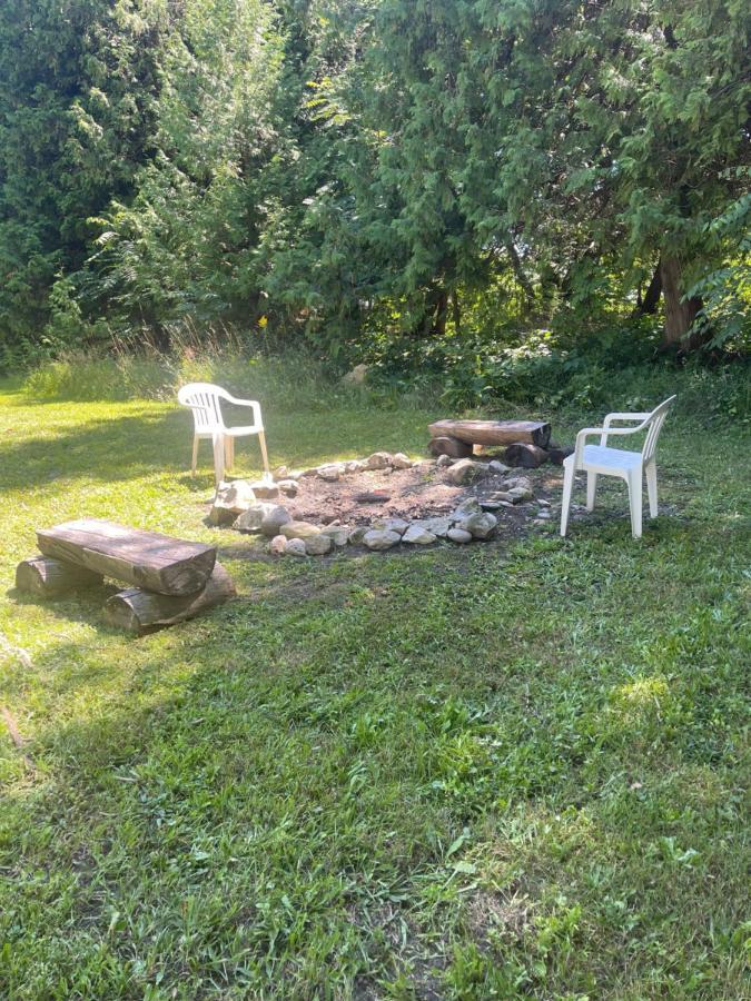 Firehouse Inn Saint Ignace Esterno foto